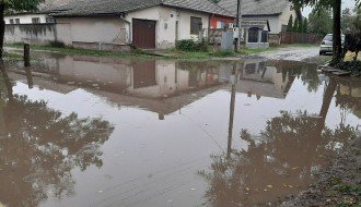 Zadržavanje atmosferskih voda na ulici (Jasenovačka)