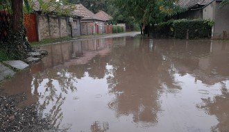 Zadržavanje atmosferskih voda na ulici (Jasenovačka)