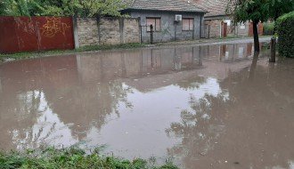 Zadržavanje atmosferskih voda na ulici (Jasenovačka)