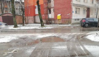 Loše stanje asfalta u Kalničkoj ulici