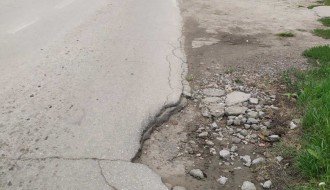 Oštećenje puta u Gundulićevoj ulici
