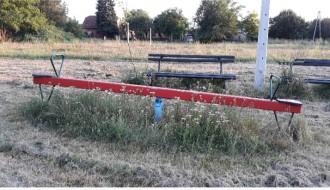Molimo nadležne da košenje dečijih parkova odrade DO KRAJA!