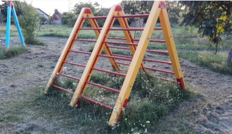 Molimo nadležne da košenje dečijih parkova odrade DO KRAJA!