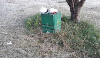 Molimo nadležne da košenje dečijih parkova odrade DO KRAJA!