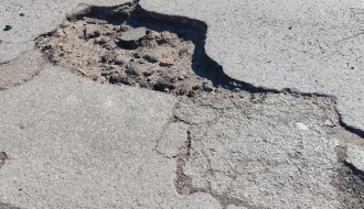 Rupa na putu - Somborska ulica