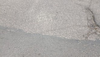 Udarna rupa u Ulici Vjekoslava Karasa