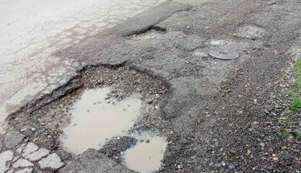 Velika rupa na putu u Otmara Majera