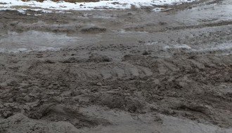 Blato do kolena na uglu ulica Jovana Mikića i Celjske