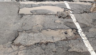 Ruglo trotoara u Matije Gupca ulici u samom centru grada