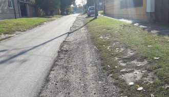 Nasipanje tucanika u ulici Ivana Antunovića