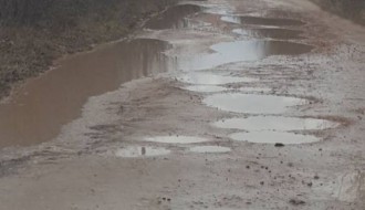 Ogromne rupe na putu