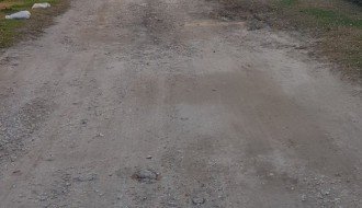 Ulica Bratstva jedinstva na Paliću neasfaltirana, a zavedena kao asfaltirana