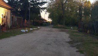 Ulica Bratstva jedinstva na Paliću neasfaltirana, a zavedena kao asfaltirana