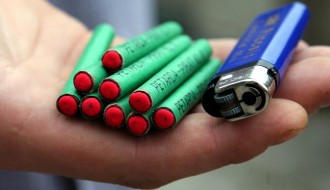 Petarde? Način na koji se slavi ili pitanje za stručnjake?