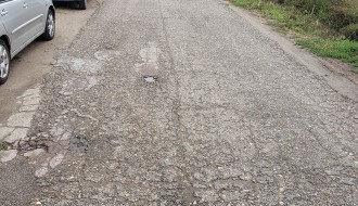 Katastrofalna situacija sa lokalnim putem i centrom naselja (Gornji Tavankut)