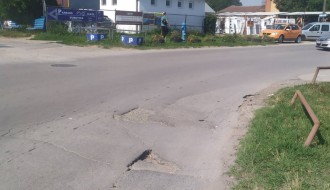 Oštećenje kolovoza u Velebitskoj ulici