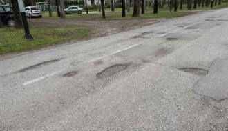 Udarne rupe u Zelengorskoj ulici