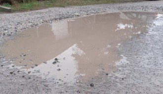 Ko je na redu da sredi ulice dr Ferenc Bodrogvari i Proleterskih brigada?