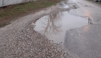 Ko je na redu da sredi ulice dr Ferenc Bodrogvari i Proleterskih brigada?