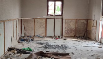 Bivša škola Matko Vuković danas je ruševna, ruglo i potencijalno leglo zaraze