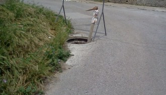 Bezbednost ugrožena zbog krađe poklopca sa šahte