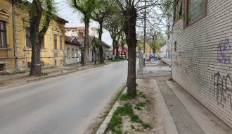 Ugrožena bezbednost pešaka u ulici Arsenija Čarnojevića