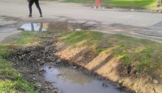 Udarni "krater" kod škole u Tavankutu