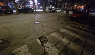 Udarna rupa na raskrsnici Frankopanske i Đerđa Dože