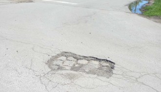 Udarna rupa na raskrsnici Sonje Marinković i Jo Lajoša