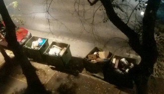Kontejneri smetaju stanarima