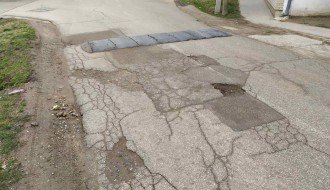 Udarne rupe u frekventnoj Mačvanskoj ulici