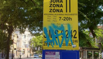 Išarana parking tabla u Đure Đakovića