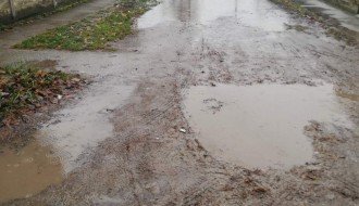 Zapostavljena Kalnička ulica u Kertvarošu