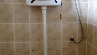 Toalet na Kerskom groblju