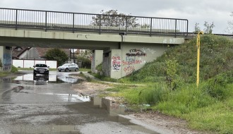 Velike bare ispod podvožnjaka u Balkanskoj ulici