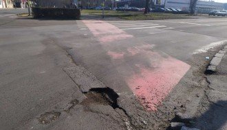 Velika rupa blizu Lidla