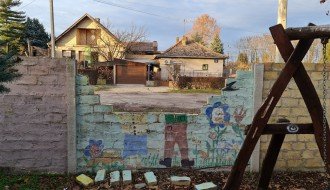 Raspada se ograda od vrtića "Pinokio"