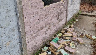 Raspada se ograda od vrtića "Pinokio"