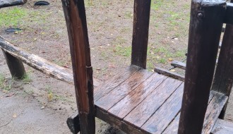 Dečje igralište u Velikom Radanovcu u katastrofalnom stanju