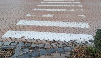 Loše ofarbani pešački prelazi u Ulici braće Radić