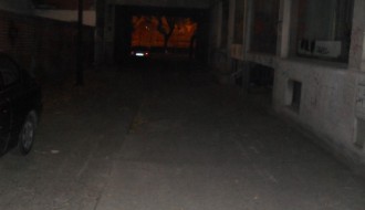 Naplaćivanje parkinga u našem dvorištu (Trg Jakaba i Komora)