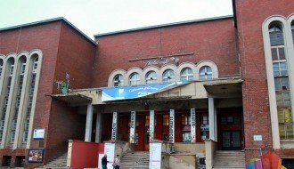 Zidovi zgrade Dečjeg pozorišta trebalo bi da se prekreče