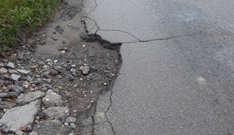 "Krateri" u Gundulićevoj ulici