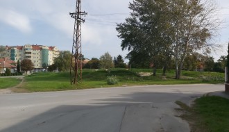 Palo i uklonjeno saobraćajno ogledalo