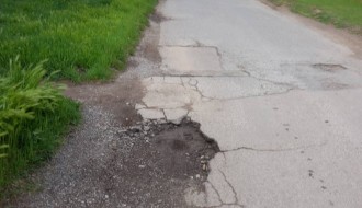 Udarna rupa u ulici Vladimira Gortana