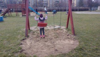 Opasan spust sa tobogana na igralištu na Prozivci