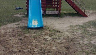 Opasan spust sa tobogana na igralištu na Prozivci