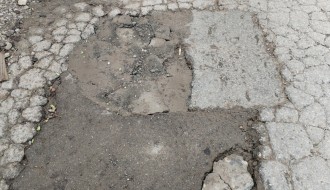 Loše stanje asfalta u Verušićkoj ulici