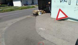 Sledeći slučaj uništene vertikalne signalizacije