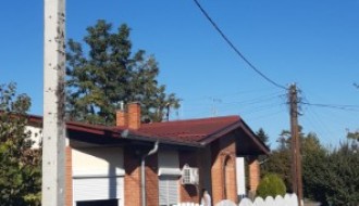 Bandera samo što ne padne (Ulica Nađ Imrea)